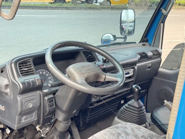 Isuzu Elf(一路發)  第7張相片