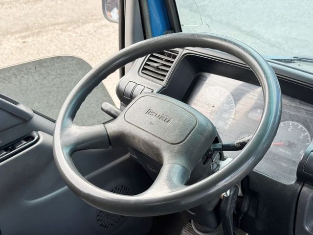 Isuzu Elf(一路發)  第8張相片