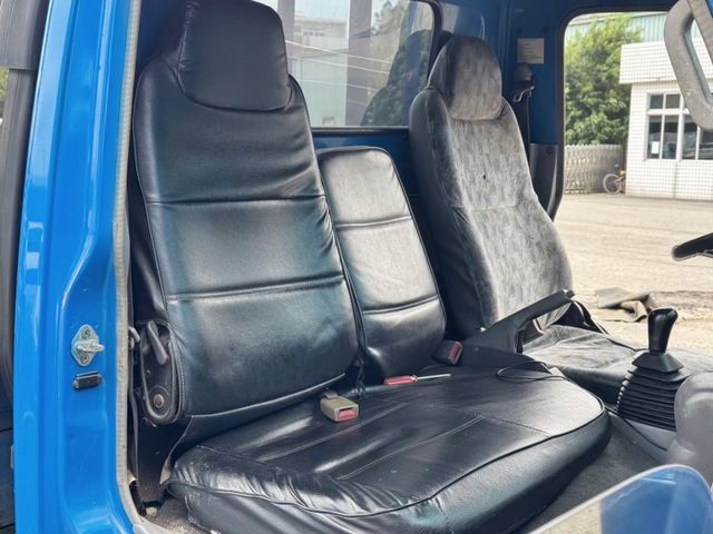 Isuzu Elf(一路發)  第11張相片