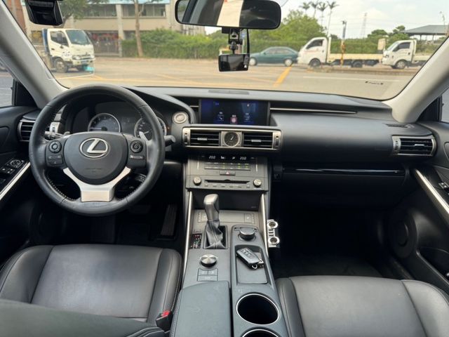 Lexus IS  第5張相片
