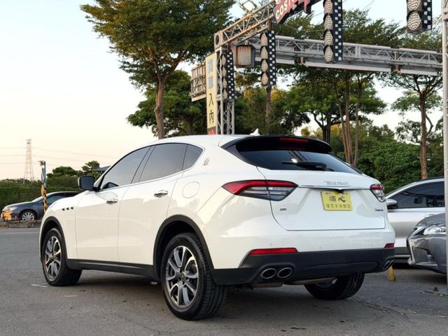 Maserati 瑪莎拉蒂 Levante  第2張相片