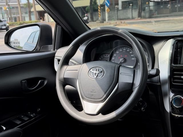 Toyota Yaris  第7張相片