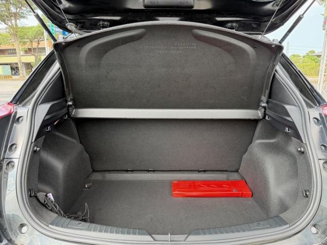 Toyota Yaris  第8張相片