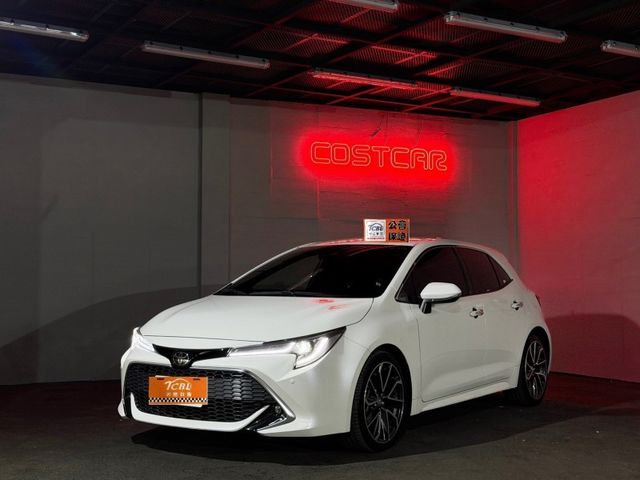 Toyota Auris  第1張相片