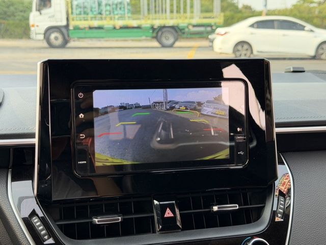 Toyota Auris  第7張相片