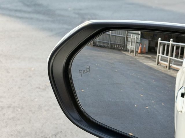 Toyota Auris  第14張相片