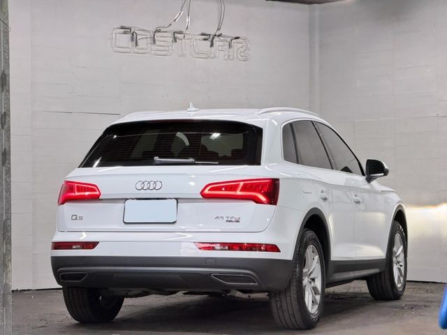Audi Q5  第7張相片