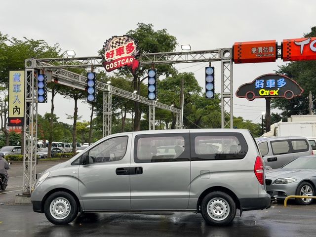 Hyundai Starex  第2張相片