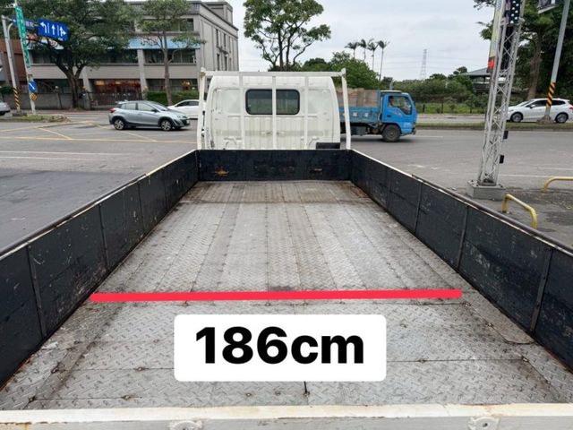 Hino 300  第8張相片