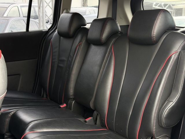 Mazda Mazda5  第7張相片