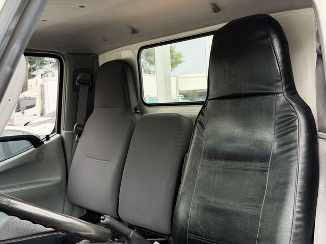 Hino 300  第2張相片