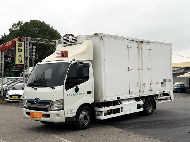 Hino 300  第5張相片