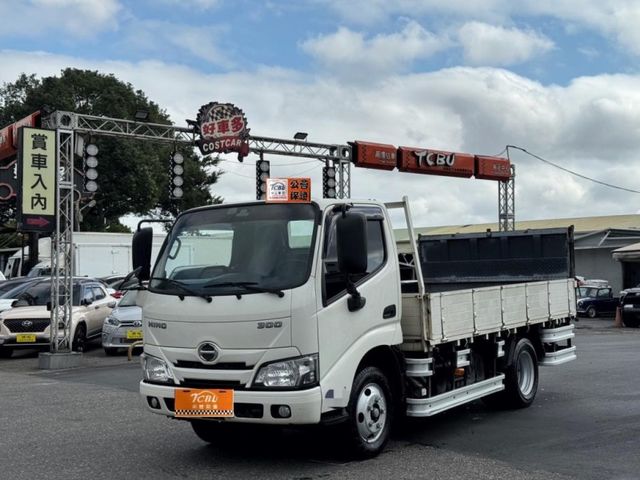 Hino 300  第5張相片