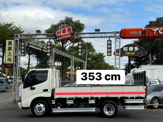 Hino 300  第6張相片