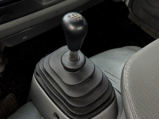 Hino 300  第16張相片