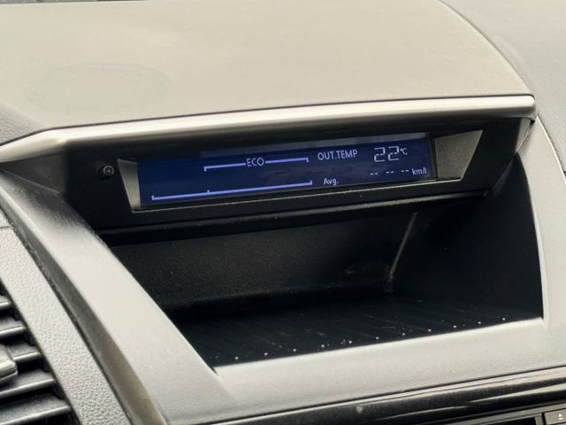 Mitsubishi Zinger  第21張相片