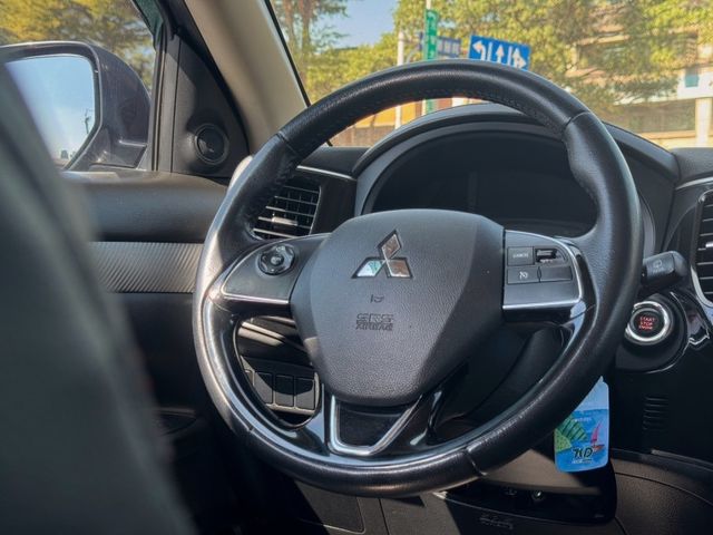 Mitsubishi Outlander  第9張相片