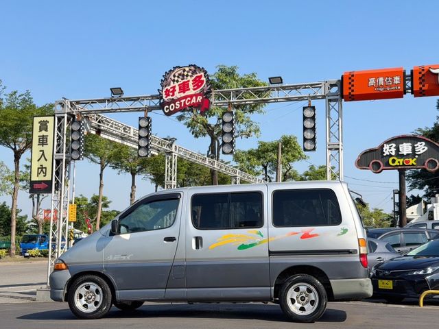 Toyota Hiace  第11張相片