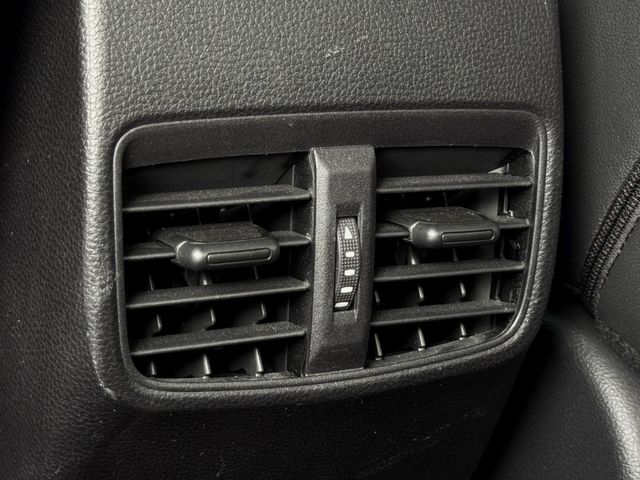 Toyota ALTIS  第13張相片