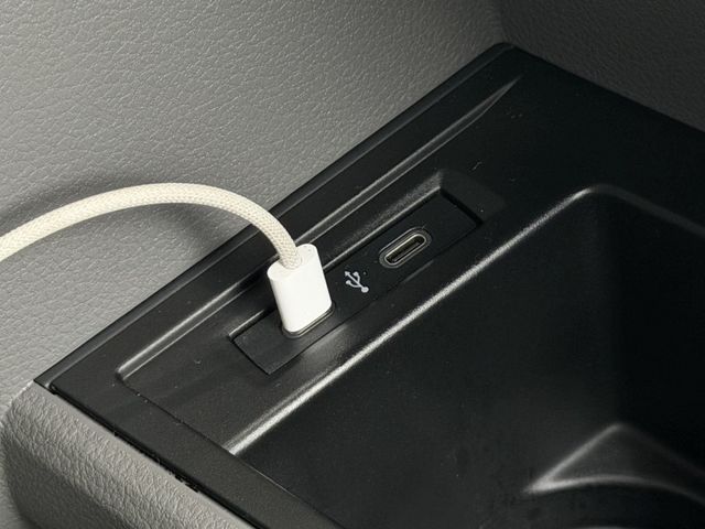 Volkswagen 福斯 T6  第3張相片