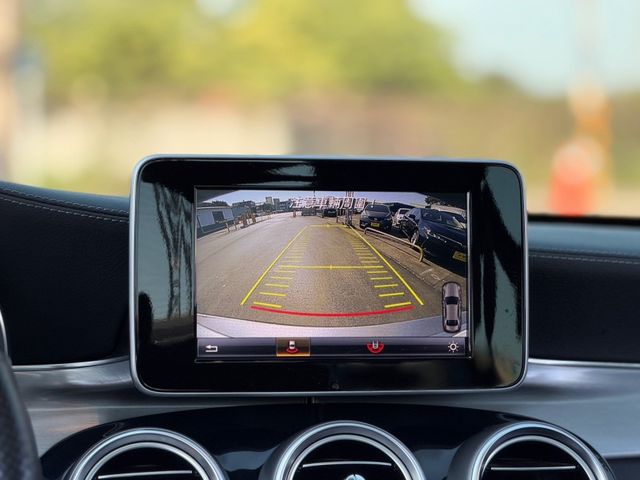 Mercedes-Benz/賓士 C250  第17張相片