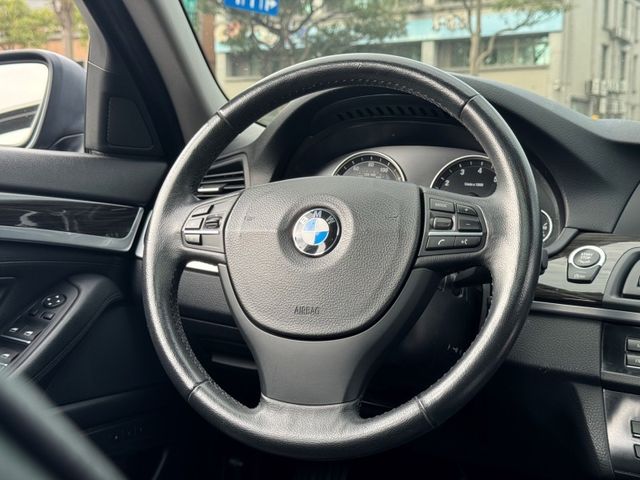 BMW/ 寶馬 528i  第11張相片