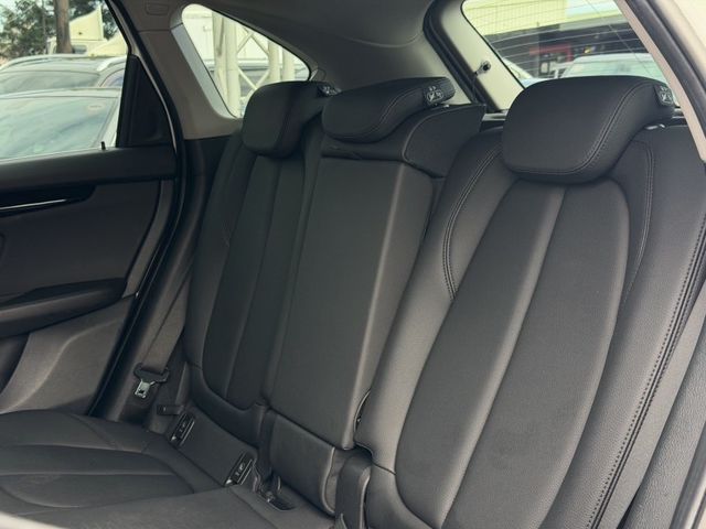 BMW/ 寶馬 218i  第2張相片