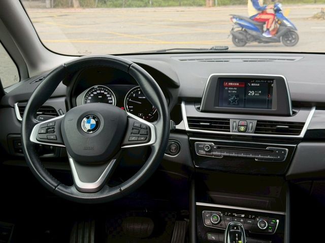 BMW/ 寶馬 218i  第7張相片