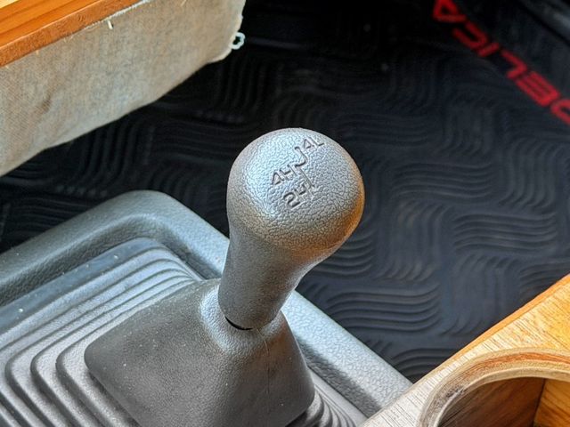 Mitsubishi Delica  第8張相片