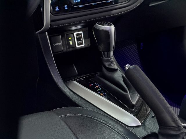 Toyota ALTIS  第10張相片