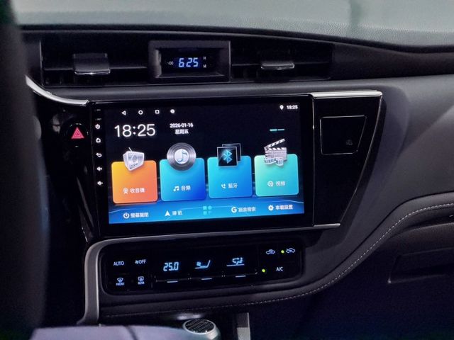 Toyota ALTIS  第12張相片