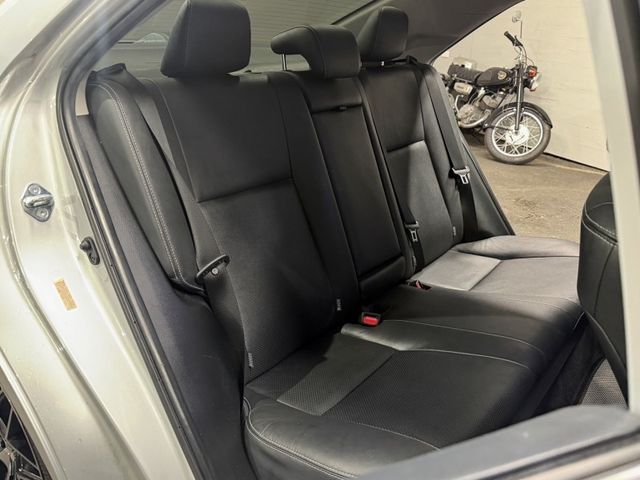 Toyota ALTIS  第14張相片