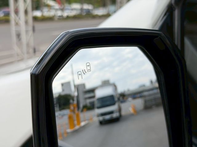 Toyota Granvia  第2張相片