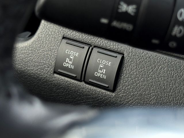 Toyota Granvia  第21張相片