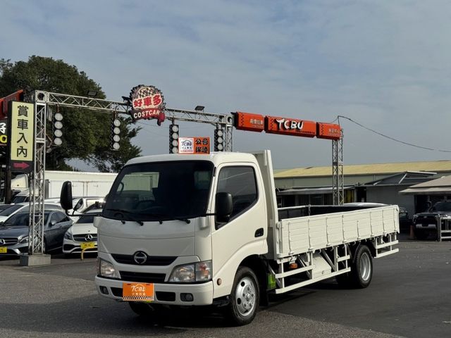 Hino 300  第4張相片