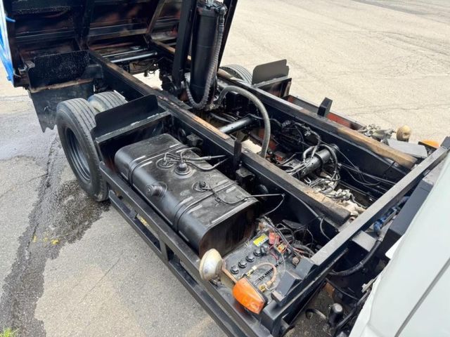 Hino 300  第3張相片