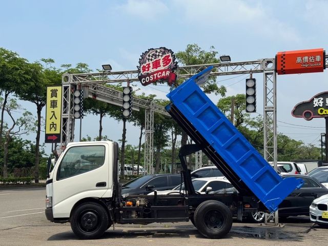 Hino 300  第6張相片