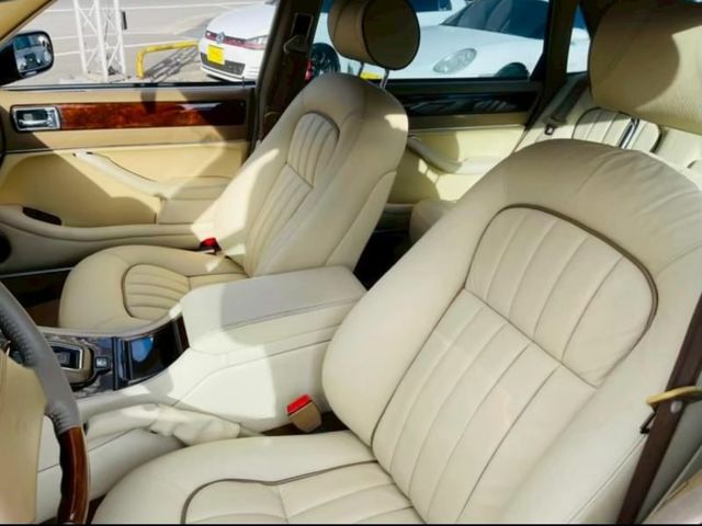 Jaguar XJ6  第2張相片