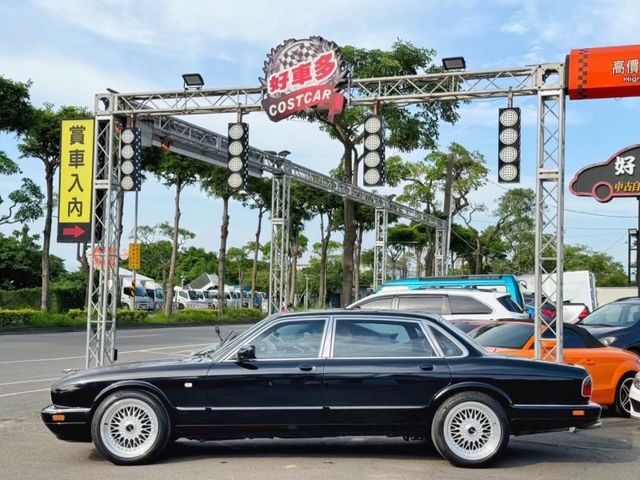 Jaguar XJ6  第5張相片