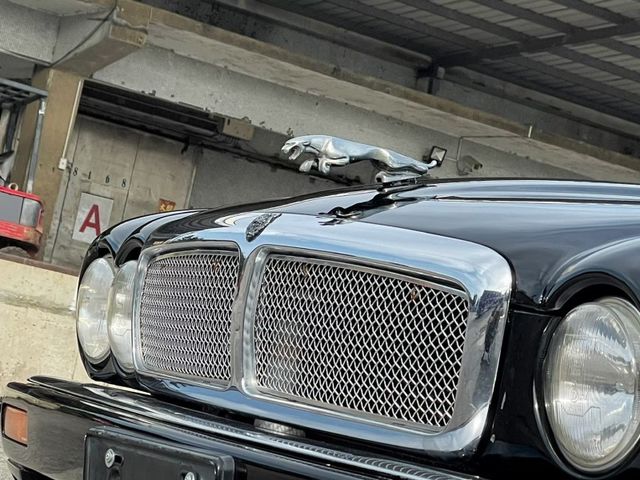 Jaguar XJ6  第7張相片