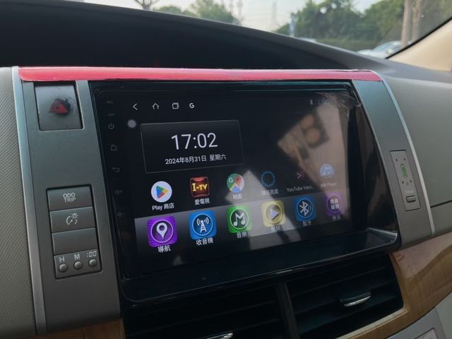 Toyota Previa  第10張相片