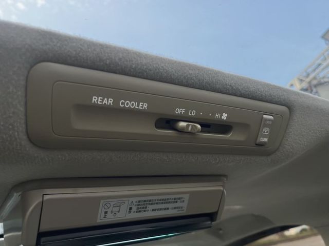 Toyota Previa  第17張相片