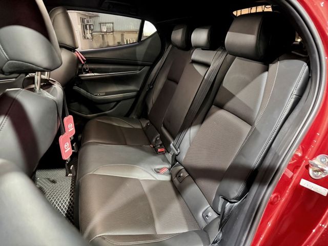 Mazda Mazda3  第2張相片