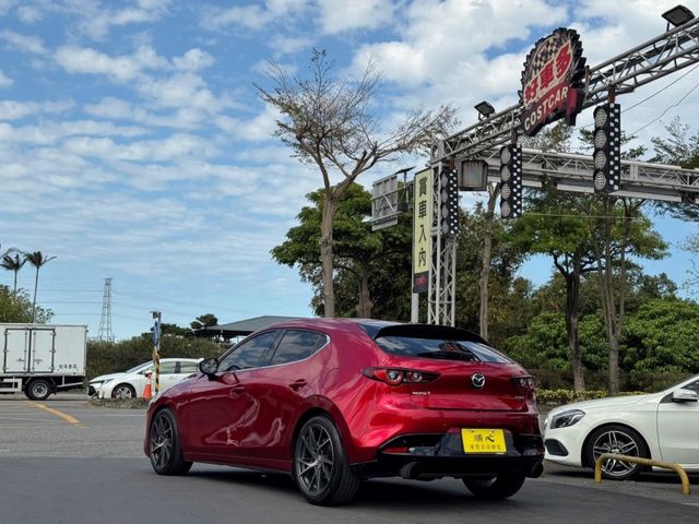 Mazda Mazda3  第6張相片