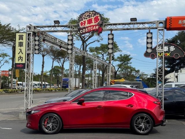 Mazda Mazda3  第7張相片