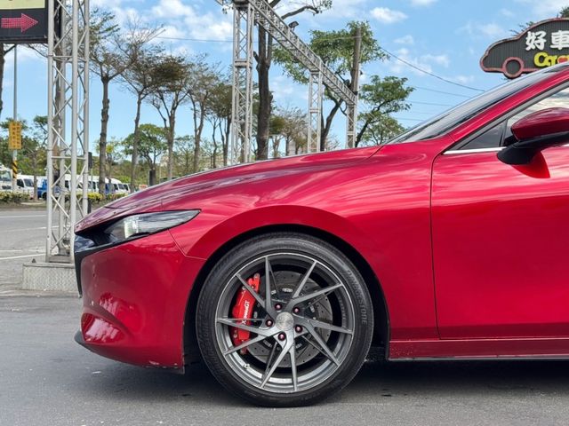 Mazda Mazda3  第8張相片