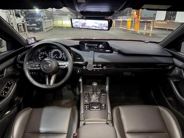 Mazda Mazda3  第13張相片