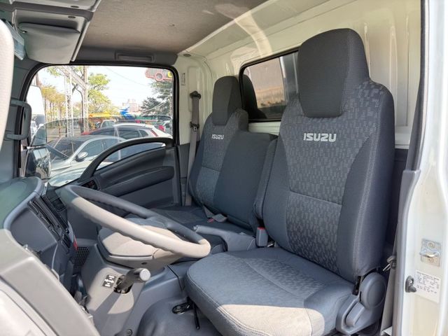 Isuzu Elf(一路發)  第8張相片