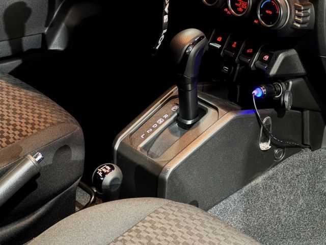 Suzuki Jimny  第15張相片