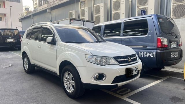 原廠保養 只跑11萬公里  第1張相片